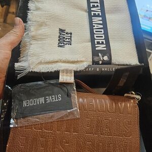 Steve Madden Brown Wallet and Cream Scarf Set